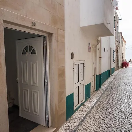 A Casinha Da Nazaré