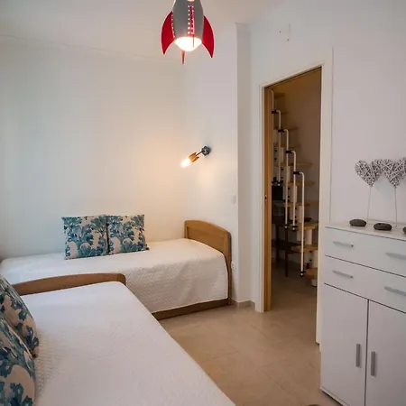 A Casinha Da Nazaré